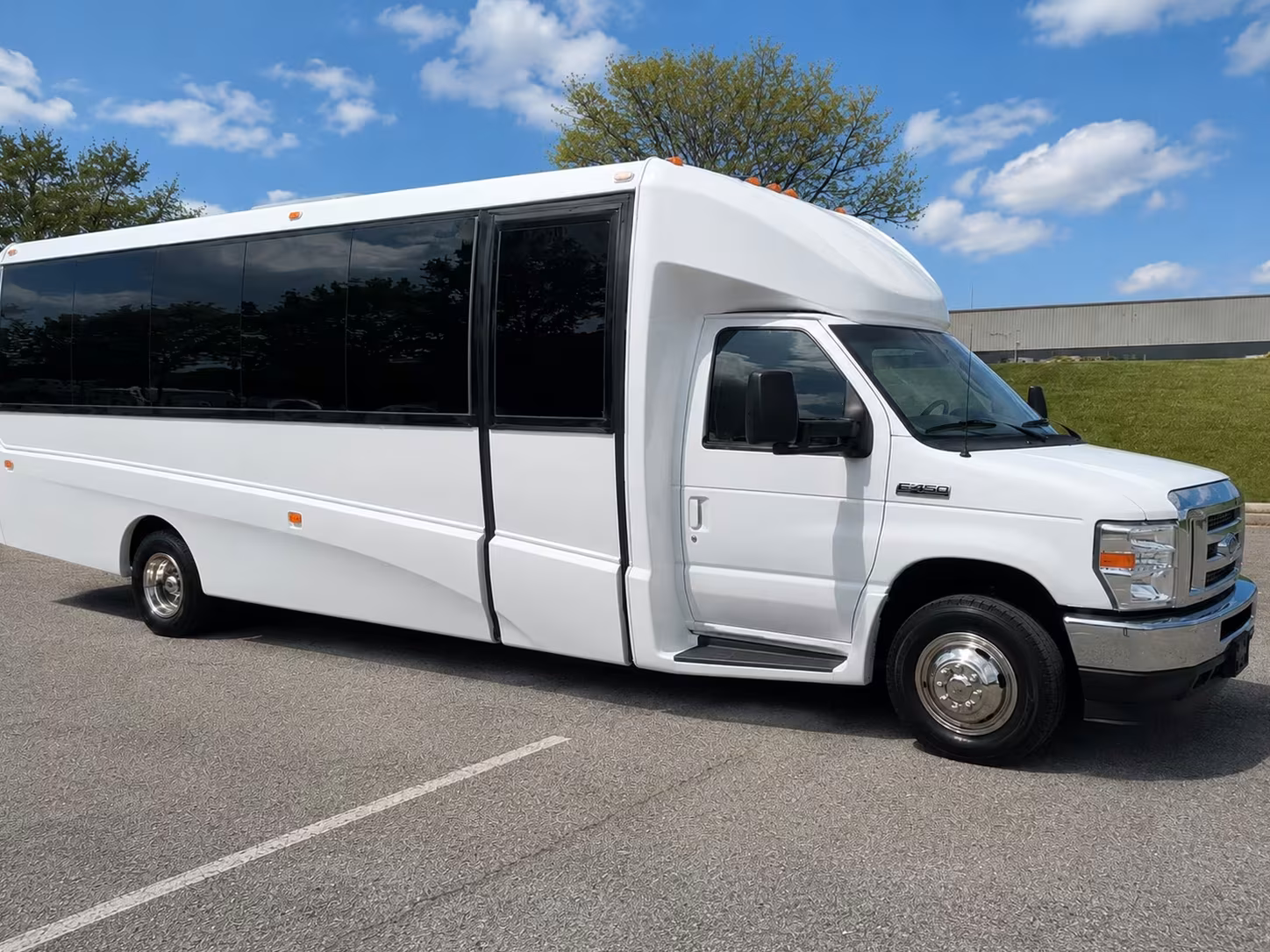 15 passenger minibus