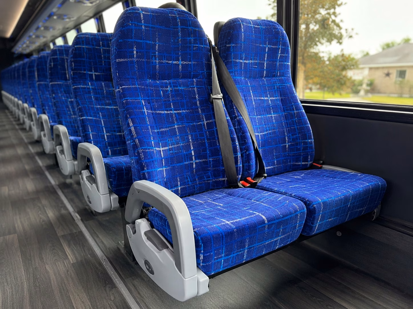 brooklyn charter bus rentals for museum field trips