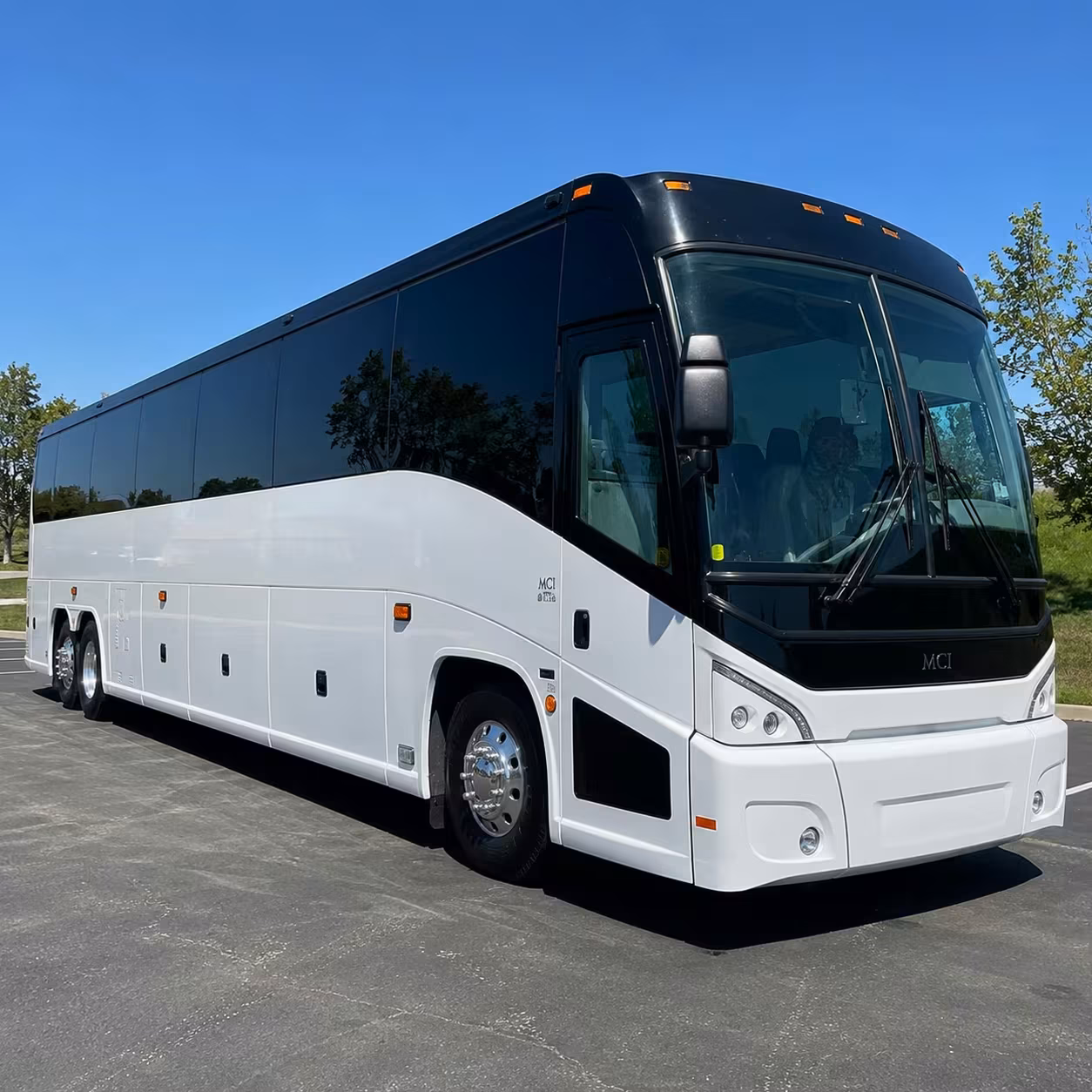 group shuttle buses from brooklyn to laguardia airport